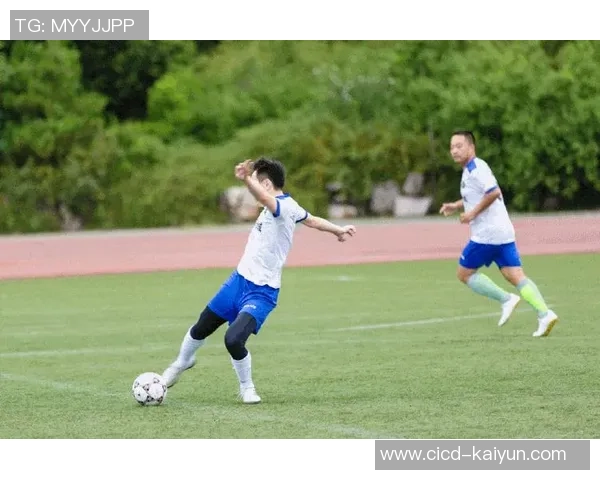 实时更新ra足球比分助你掌握比赛动态尽享精彩赛事体验 实时更新ra足球比分助你掌握比赛动态尽享精彩赛事体验